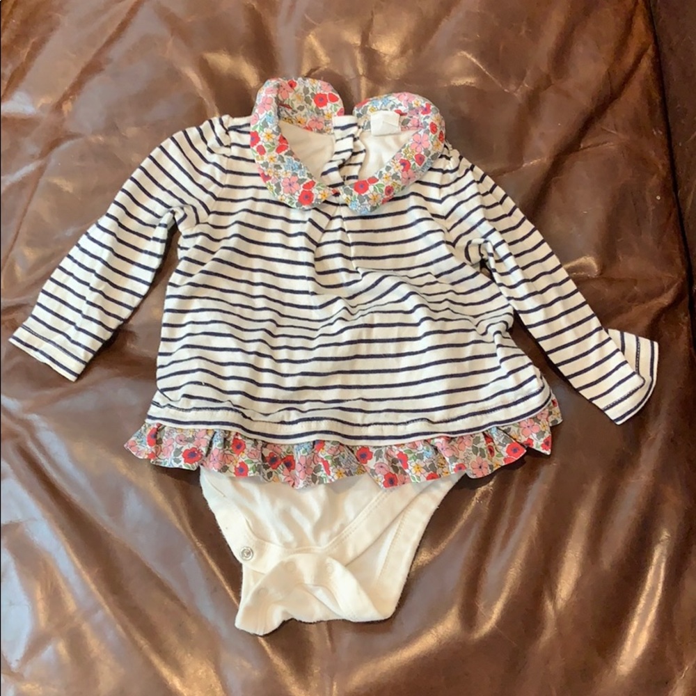 Gap collared bodysuit